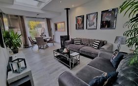 Oasis Citadine Terrasse intime jardin privatif en plein centre ville 70m2
